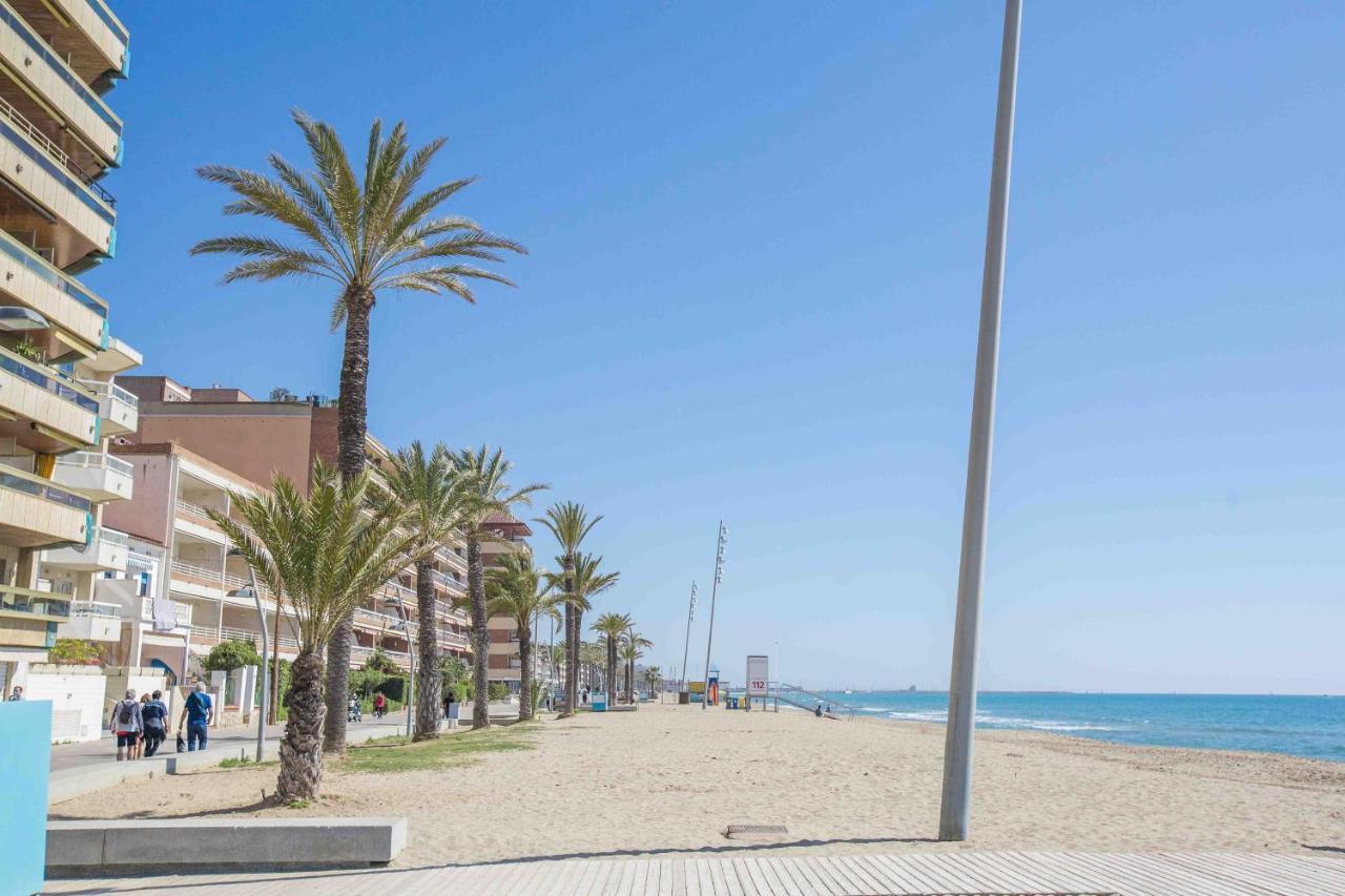 Casa Arnau, A Pie De Playa. Calafell Beach Exterior photo